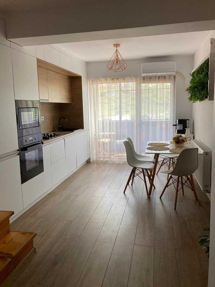 Apartament 3 camere, pe 2 niveluri, parcare inclusa - imagine 1