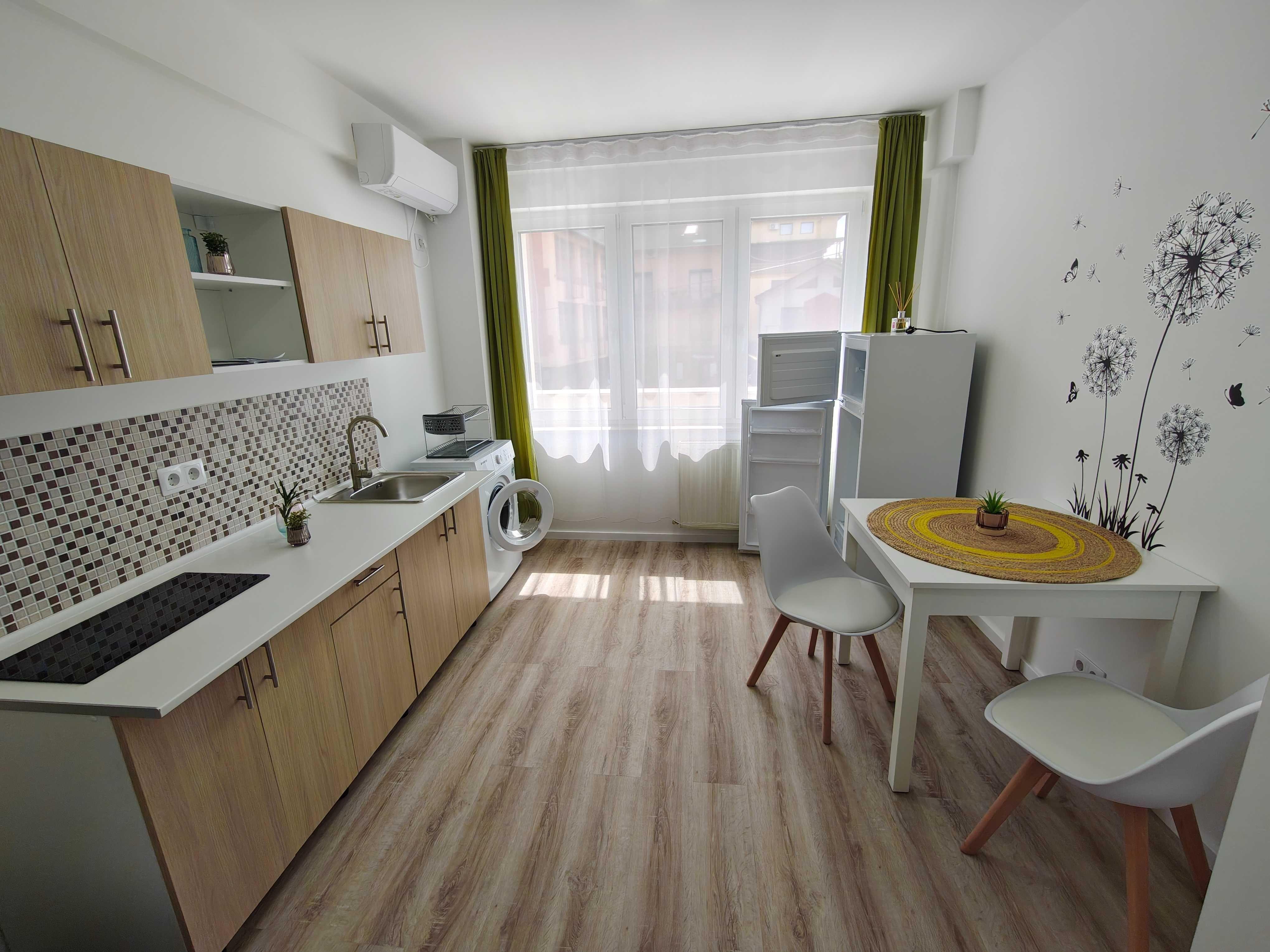 Inchiriez garsoniera, toate cheltuielile incluse, prima inchiriere! - imagine 1