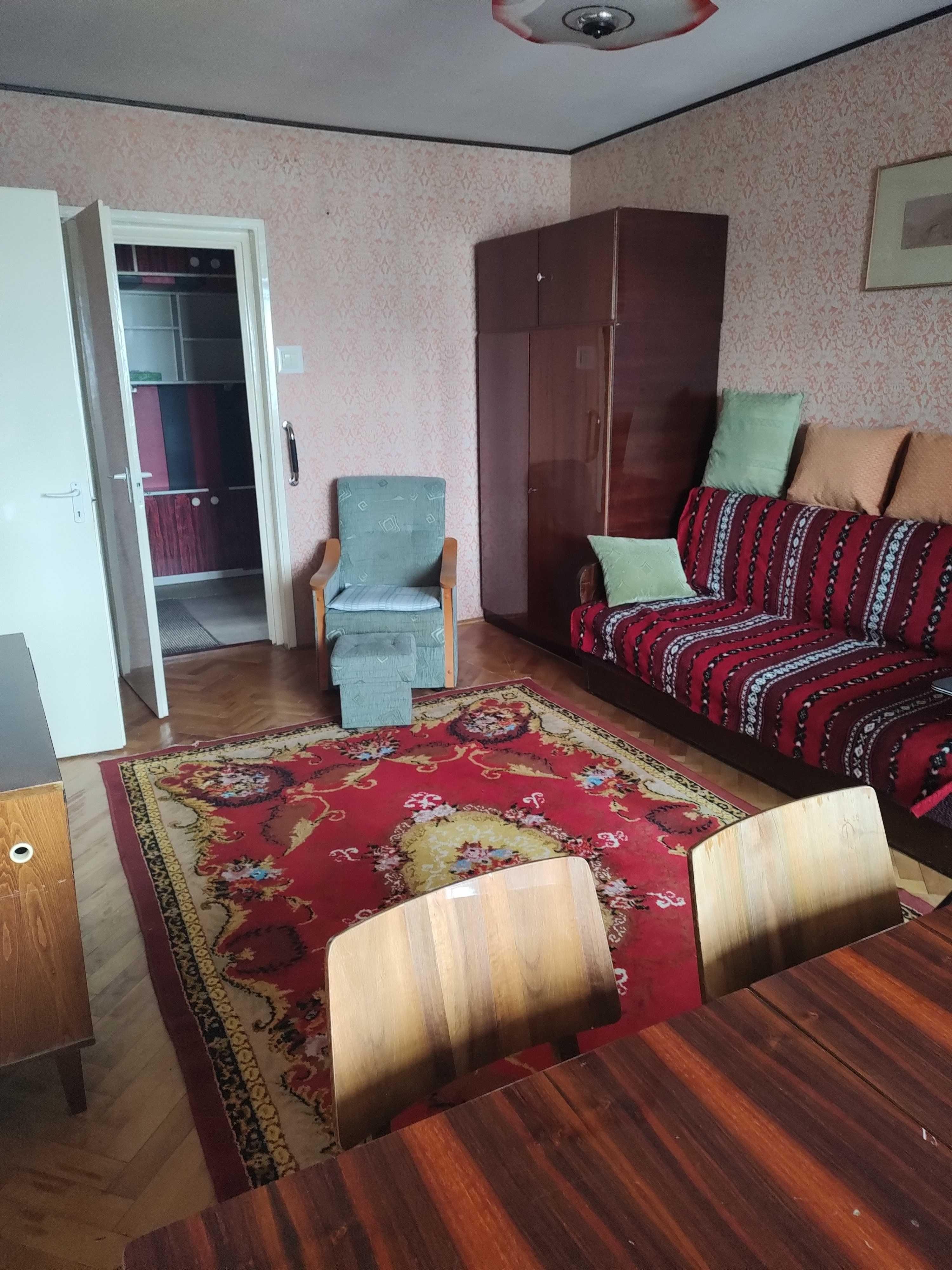 Apartament cu 2 camere de inchiriat
