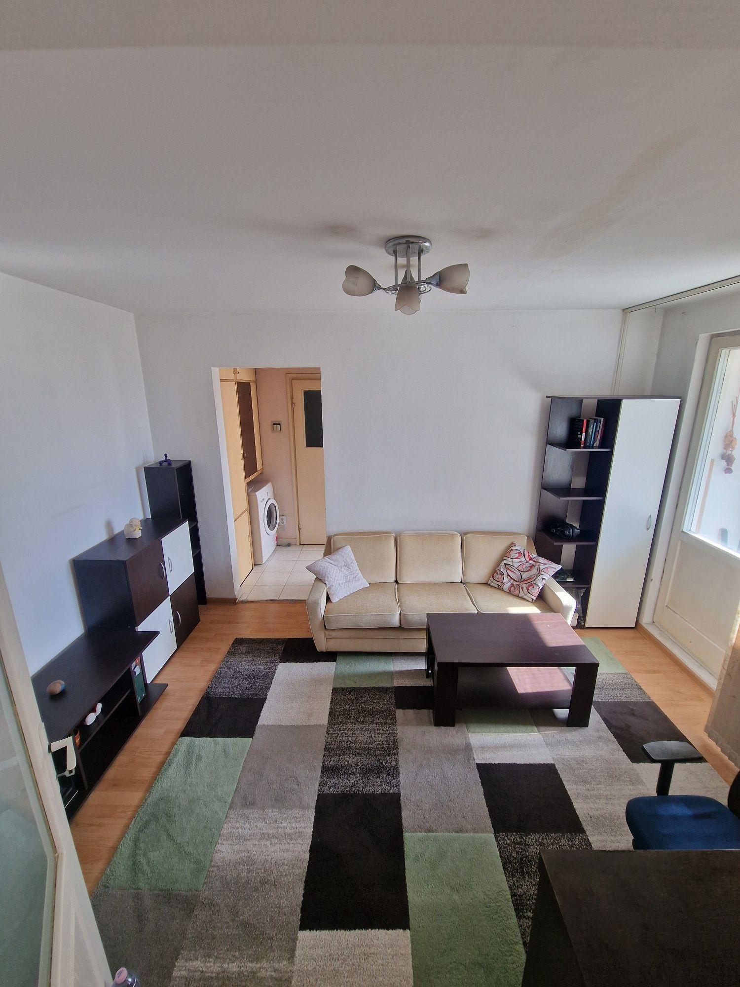 Închiriez apartament 2 camere în Gheorgheni, piața hermes