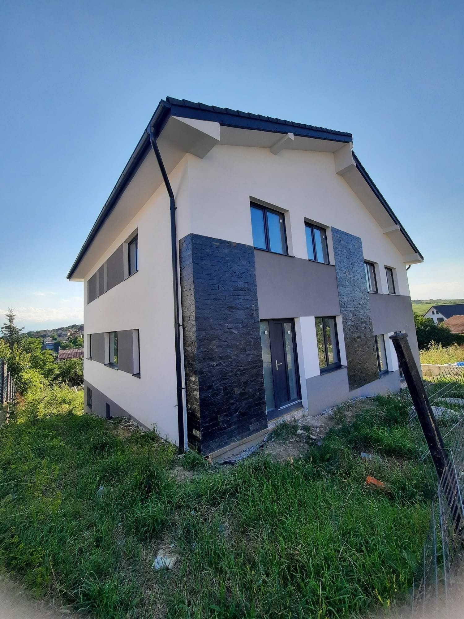 Casa de vanzare duplex 5 camere Cluj-Napoca
