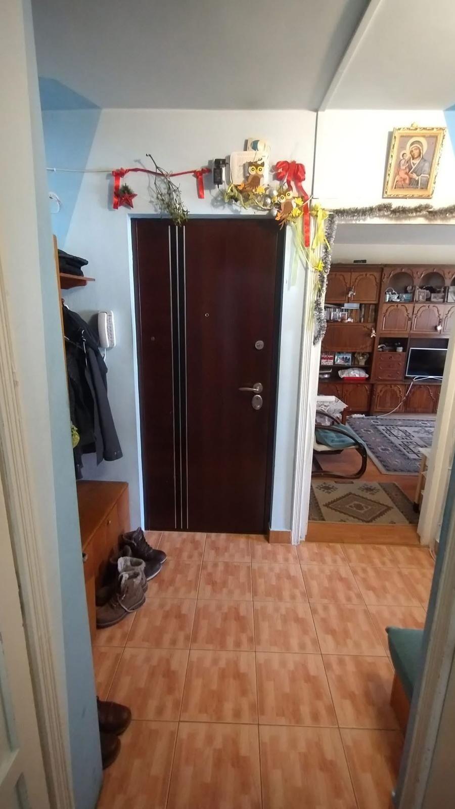 Apartament de vanzare zona Rogerius - imagine 1