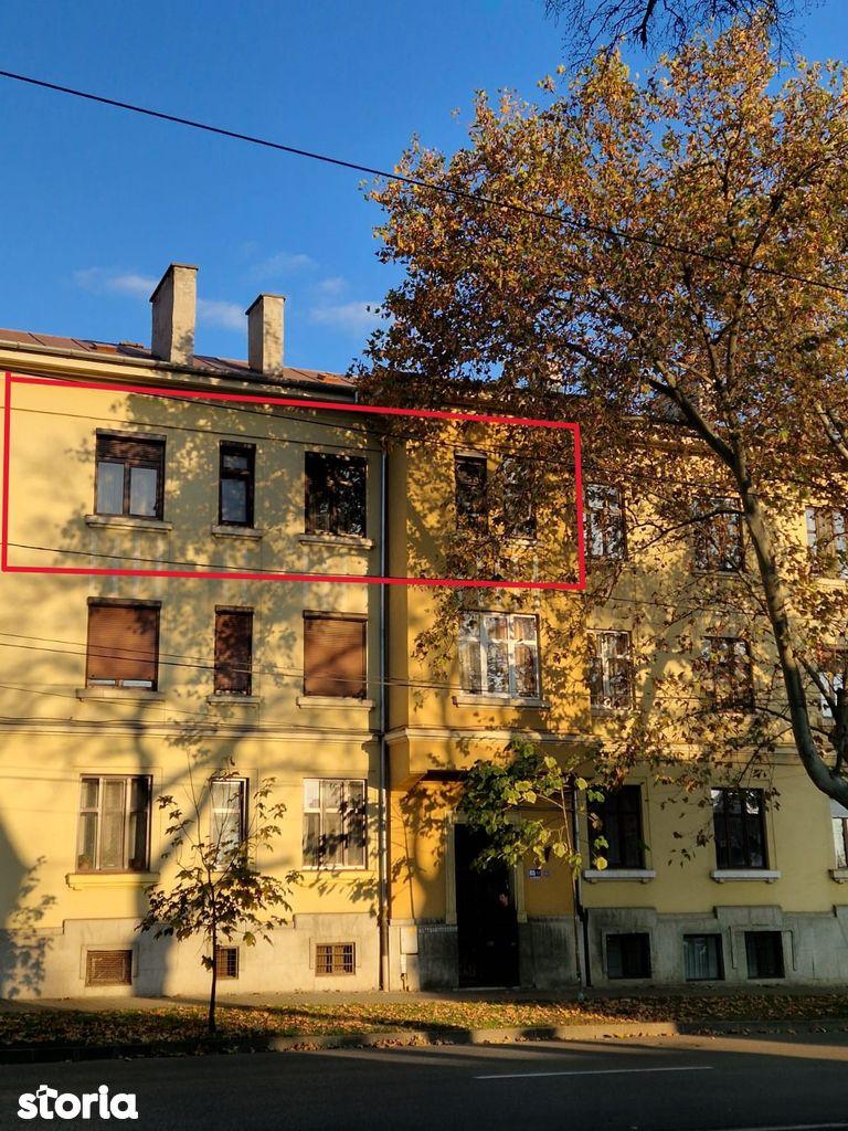 Proprietar – apartament 3 camere, 80 mp, etaj 2/2 strada Republicii