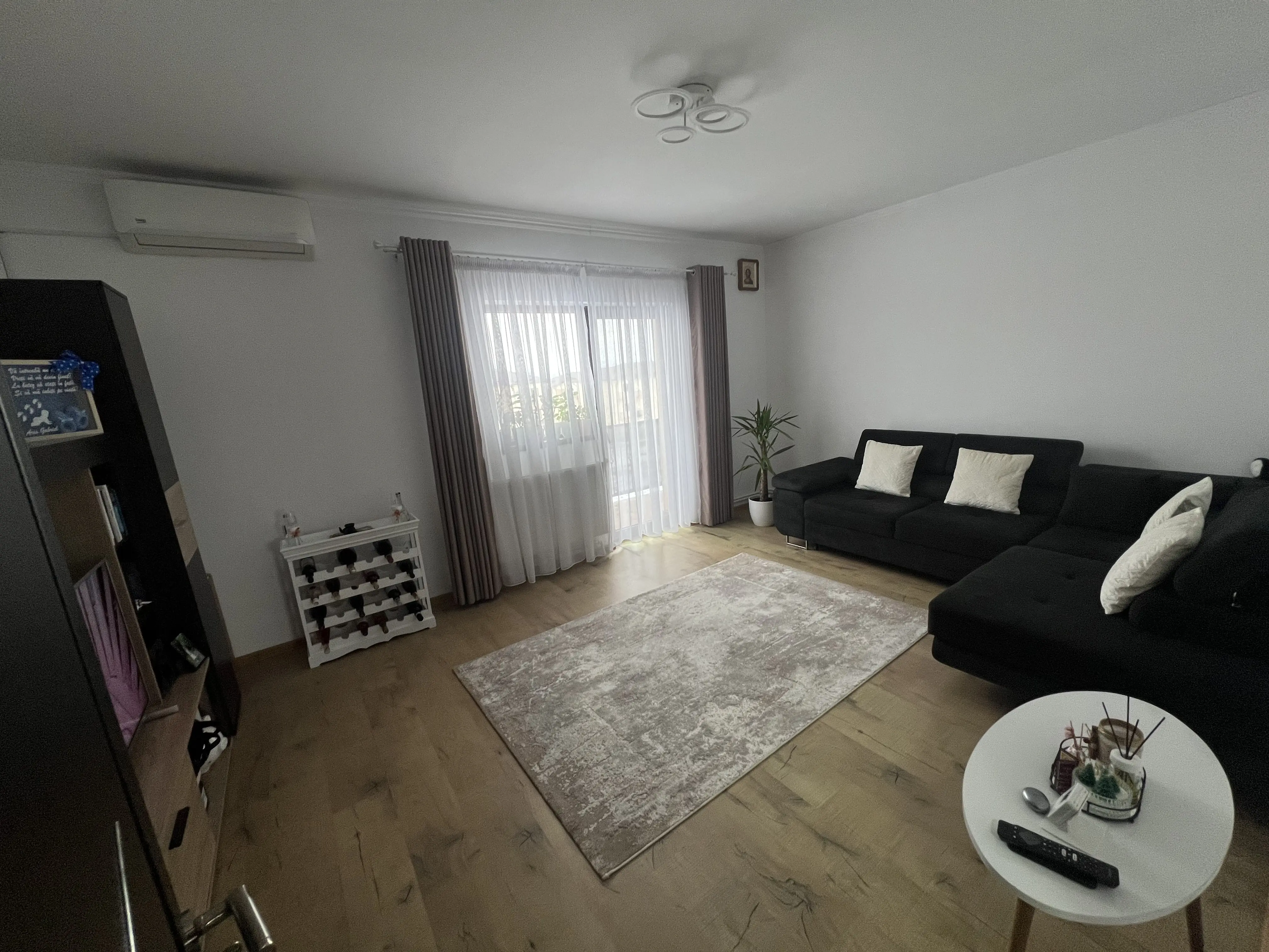 Apartament 2 camere, decomandat, parcare – Lunca Cetățuii, Cartier Editurii
