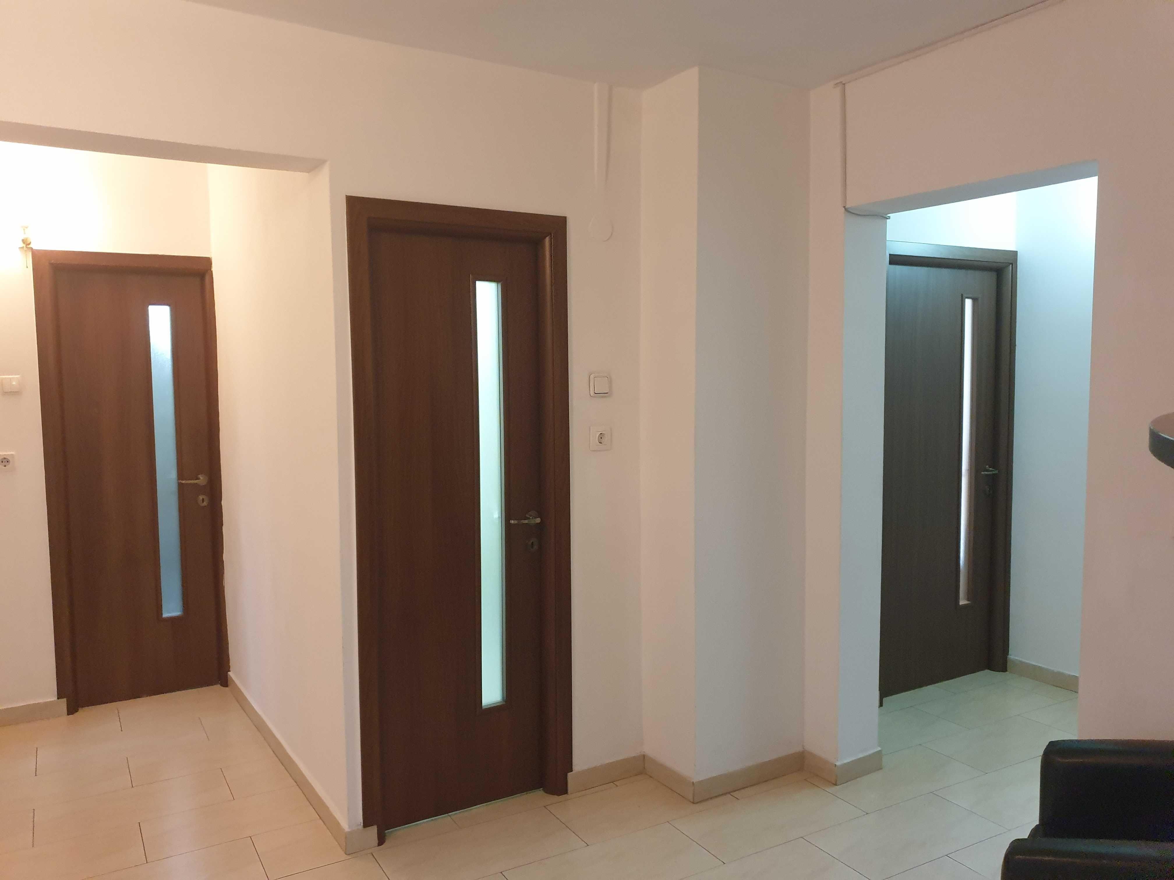 Spatiu birouri de inchiriat (apart4 camere )114 mp