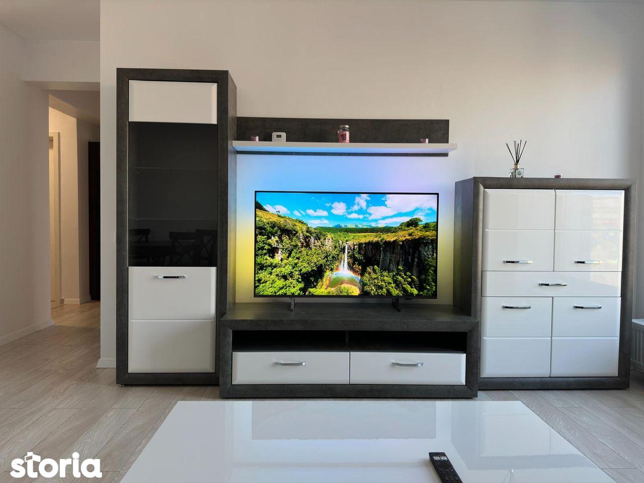 Proprietar, vand apartament cu 3 camere langa metrou Laminorului