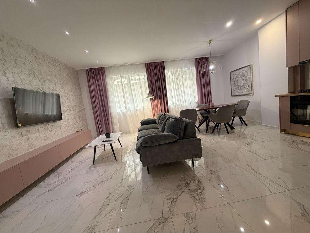Apartament de Inchiriat  Rin Grand