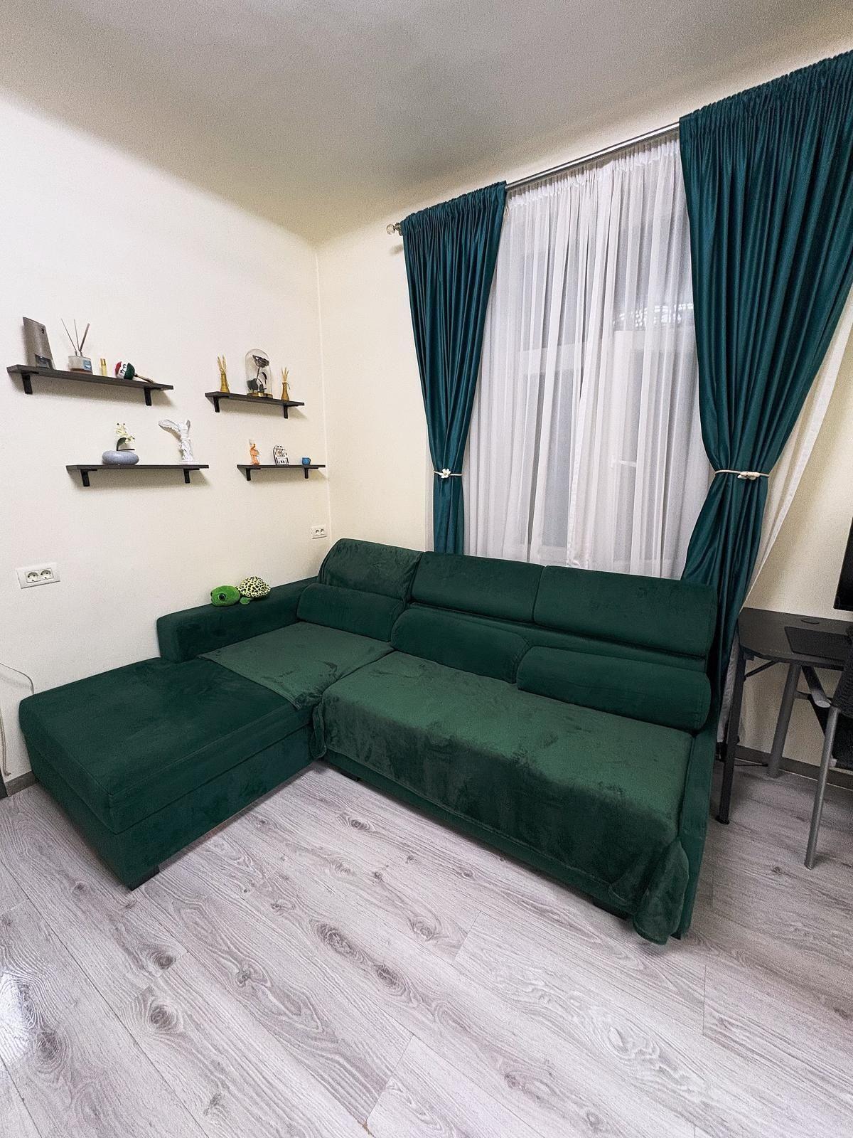 Închiriez apartament
