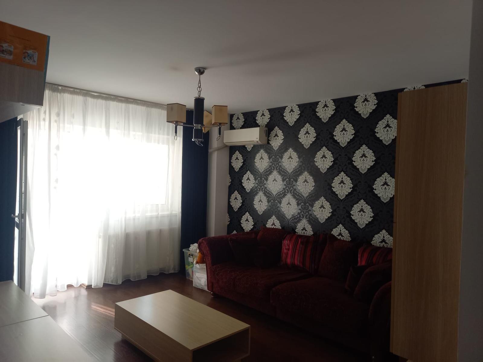 Proprietar Inchiriez apartament  Confort City( inclus parcare)