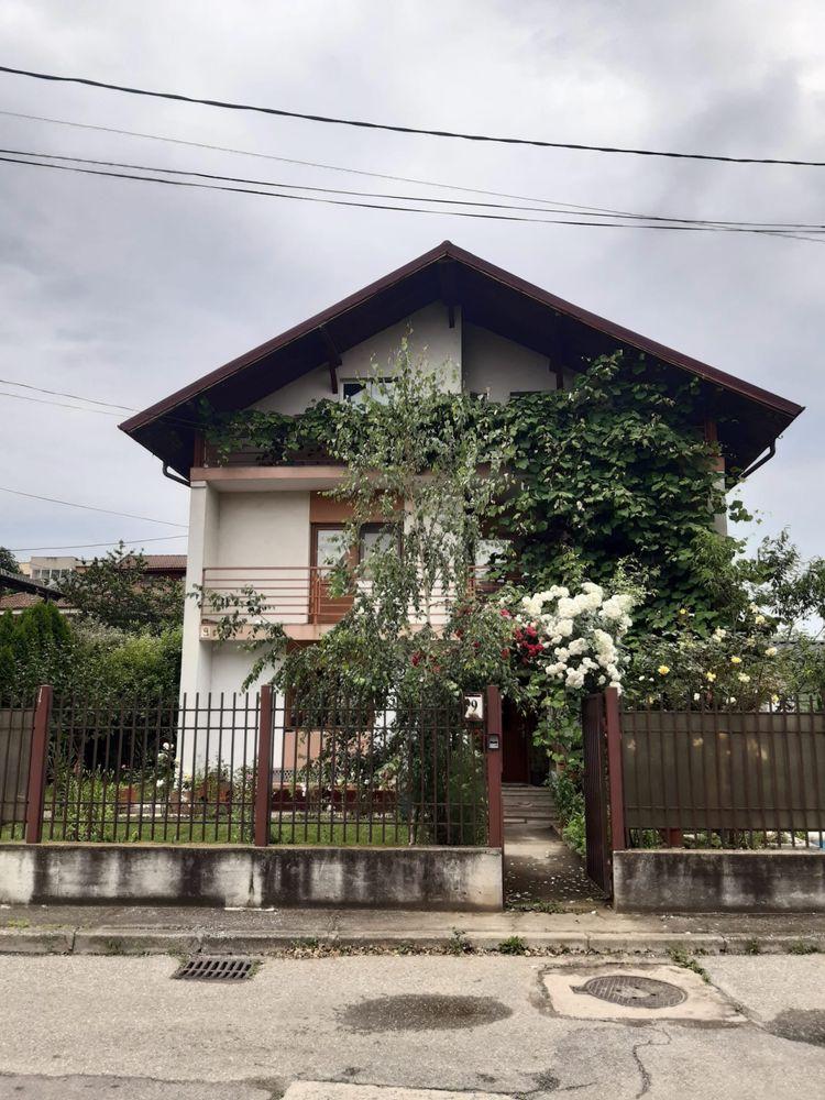 Imobiliare - Casa de vanzare - imagine 1