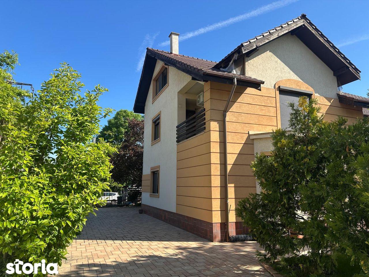 Vila Strada Trivale S+P+E1+M