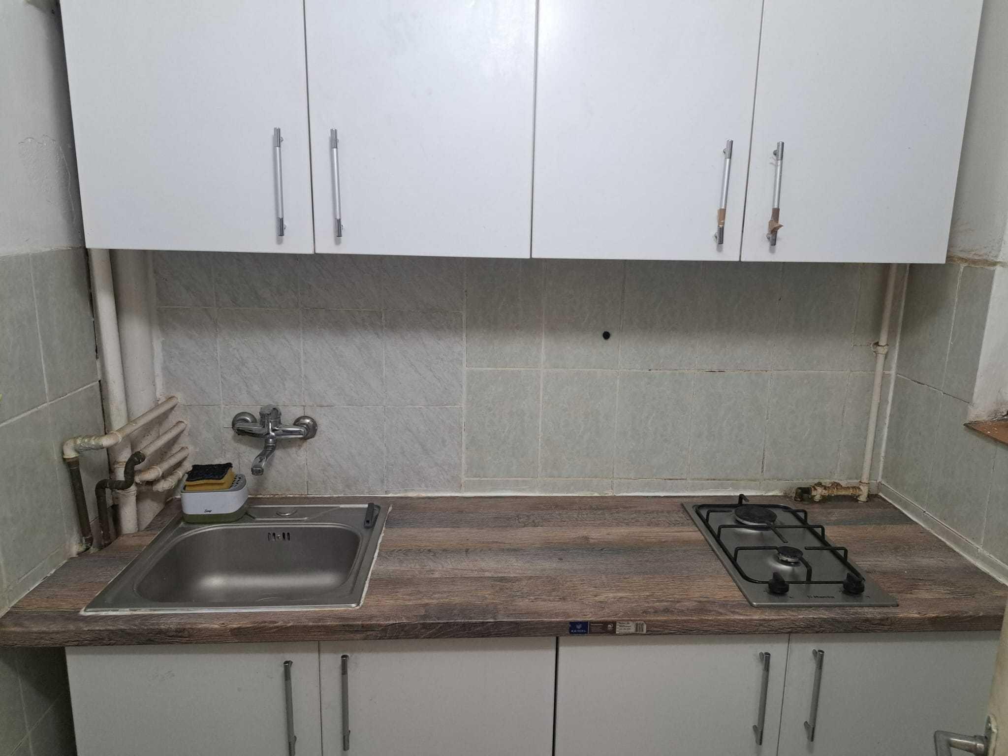 Închiriez garsoniera Micalaca