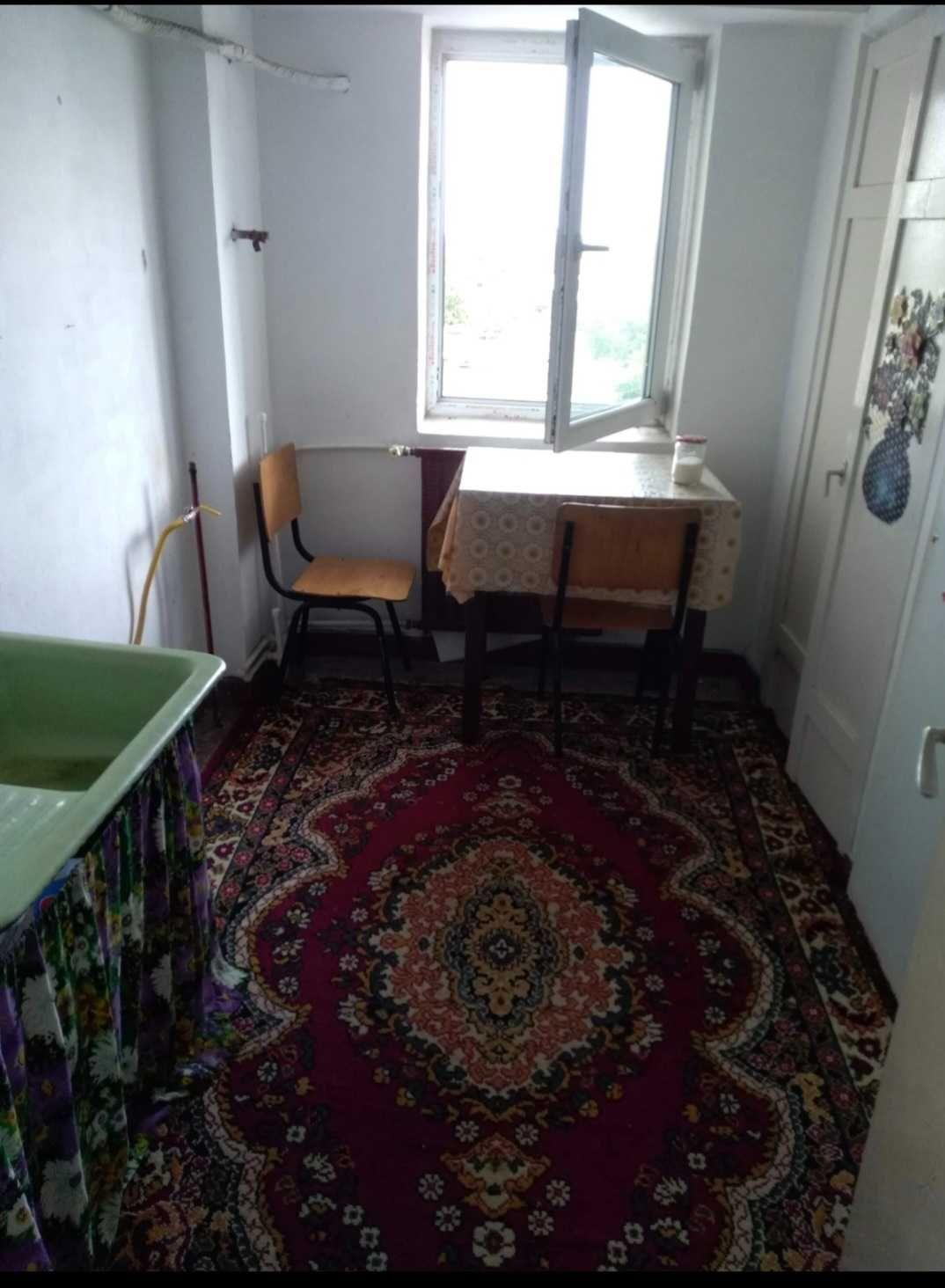 Inchiriez garsoniera Clubul Politistilor