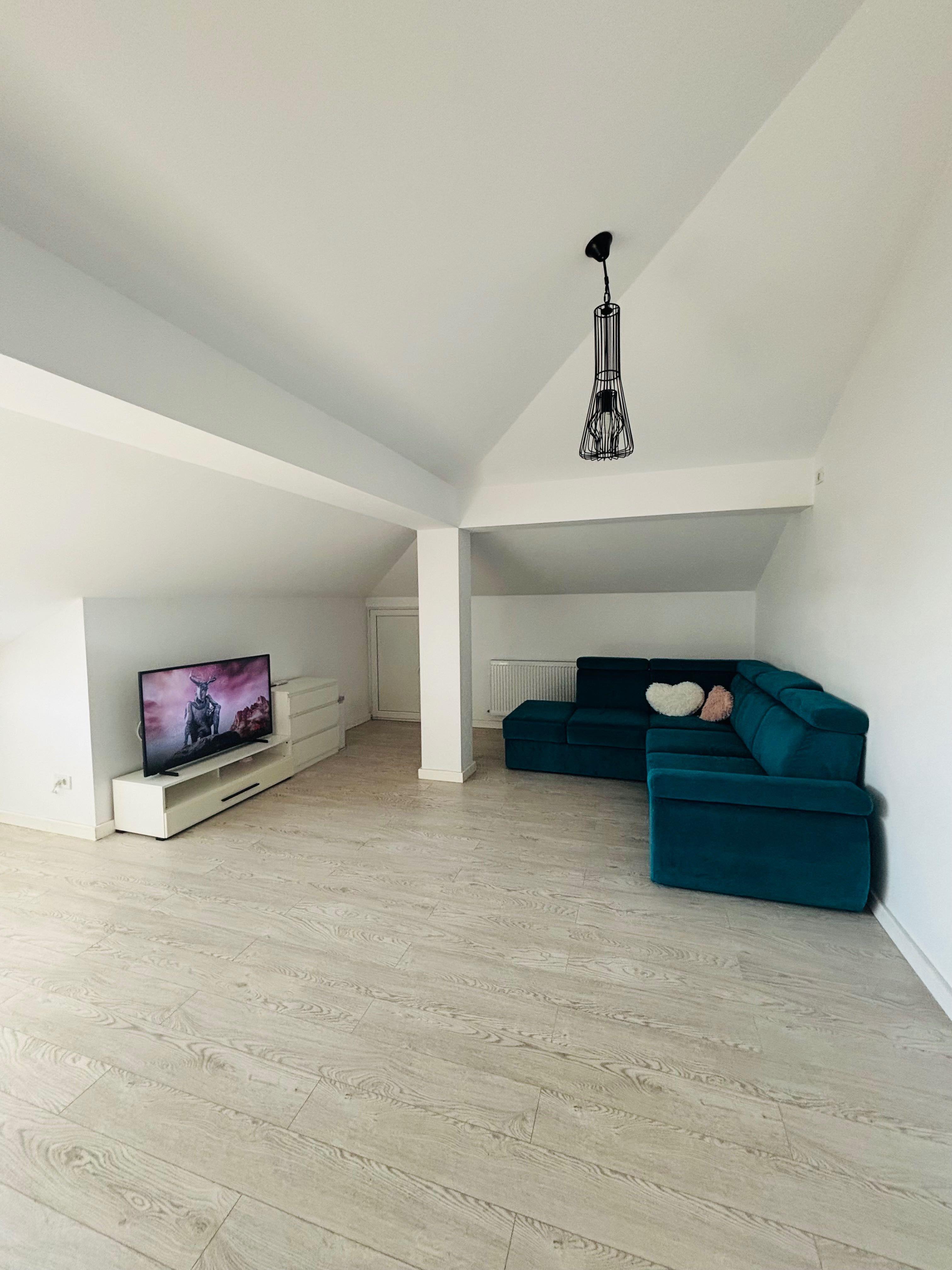 Vând apartament strada Safirului 87 mp + pod - imagine 1