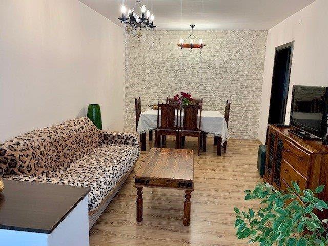Apartament superb 2 camere, mobila Sheesham, spațios, Colentina - NU PRIN AGENTII IMOBILIARE