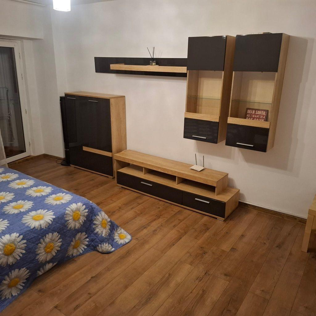 Garsoniera zona Nerva Traian