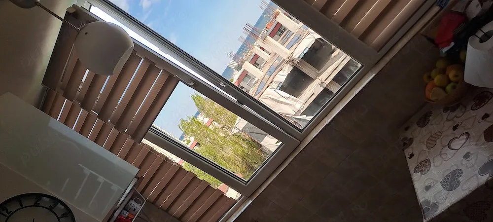 Apartament de vanzare in zona centrală cu vedere la mare