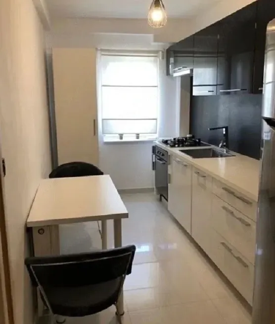 in CRAIOVA ofer chirie apartament cu 2 camere