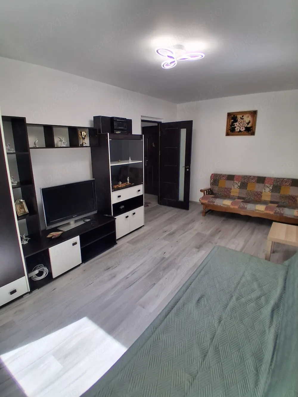 Inchiriez apartament 2 camere Zona Rahova - imagine 1