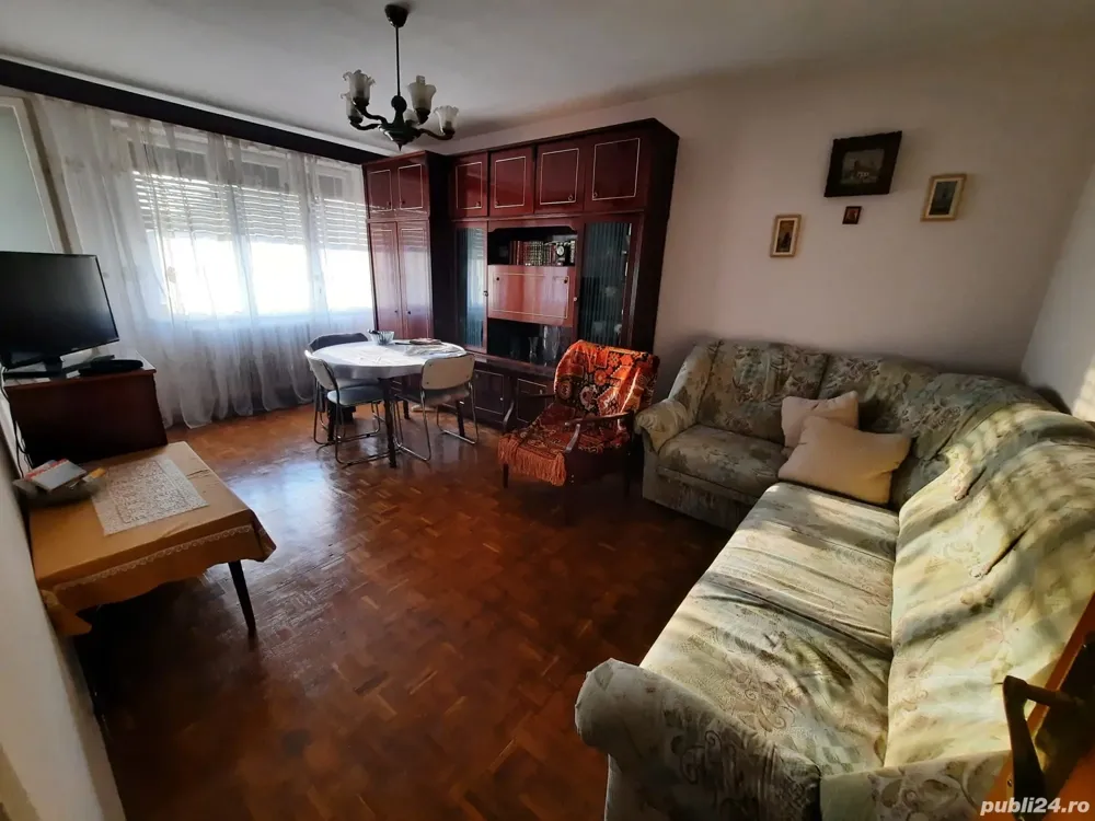Inchiriez apartament 3 camere in Sibiu, Cartier Strand
