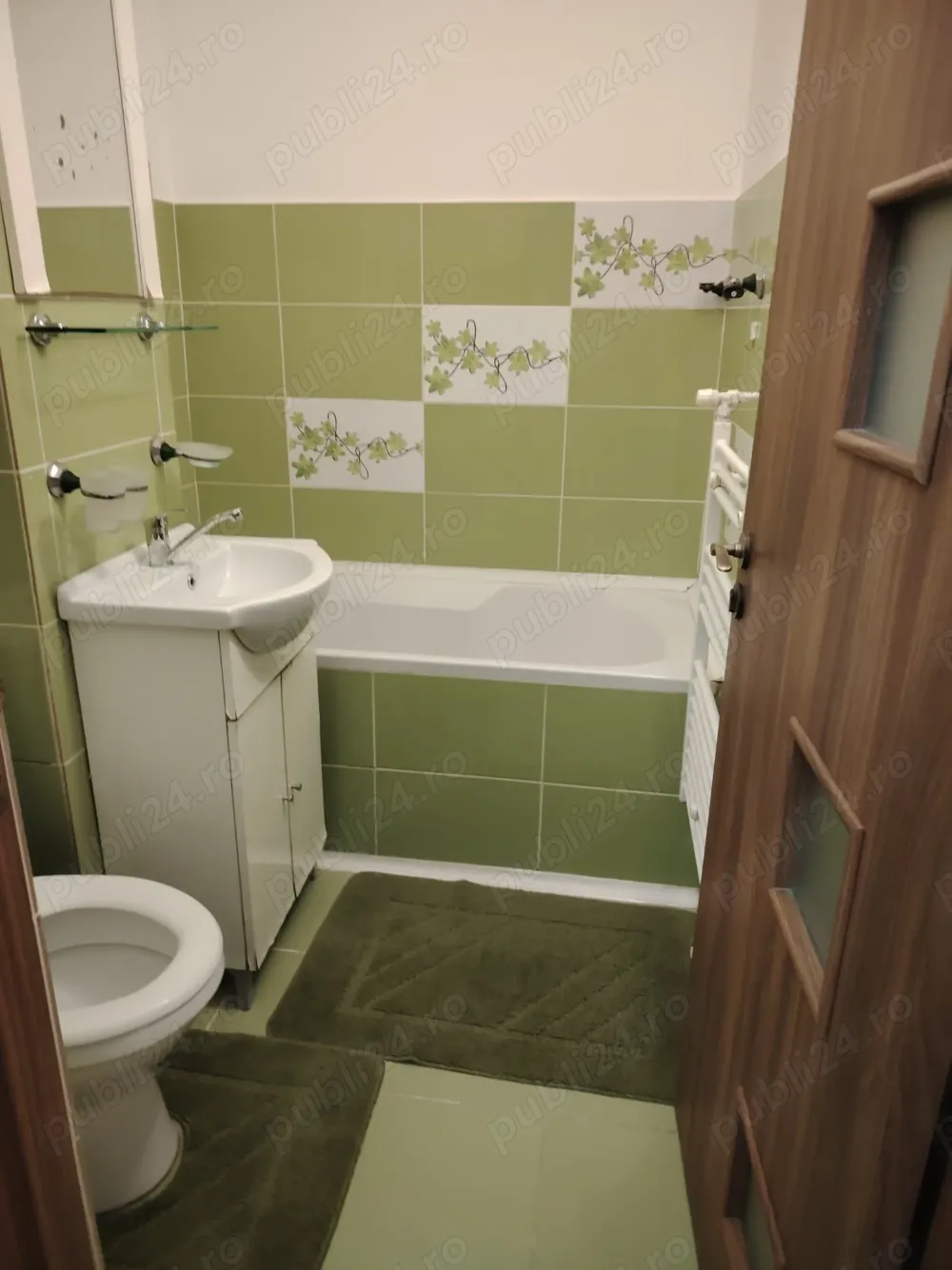Închiriez garsonieră zona HAN