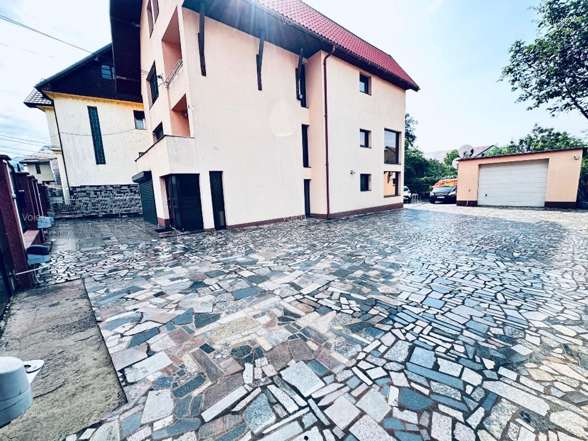 Casă individuală cu 5 camere în Valea Roșie