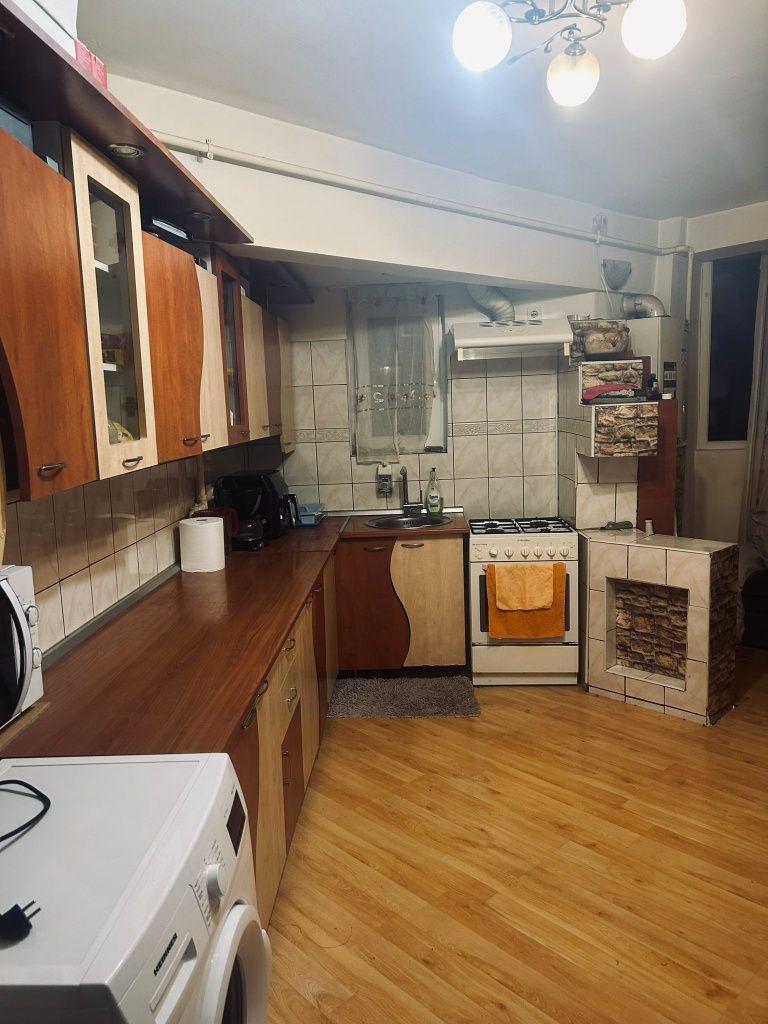 Inchriez apartament 2 camere decomandate Grigorescu - imagine 1