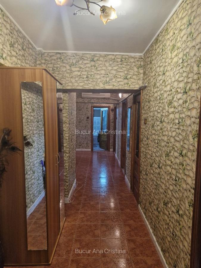 Vând apartament 4 camere zona ICIL