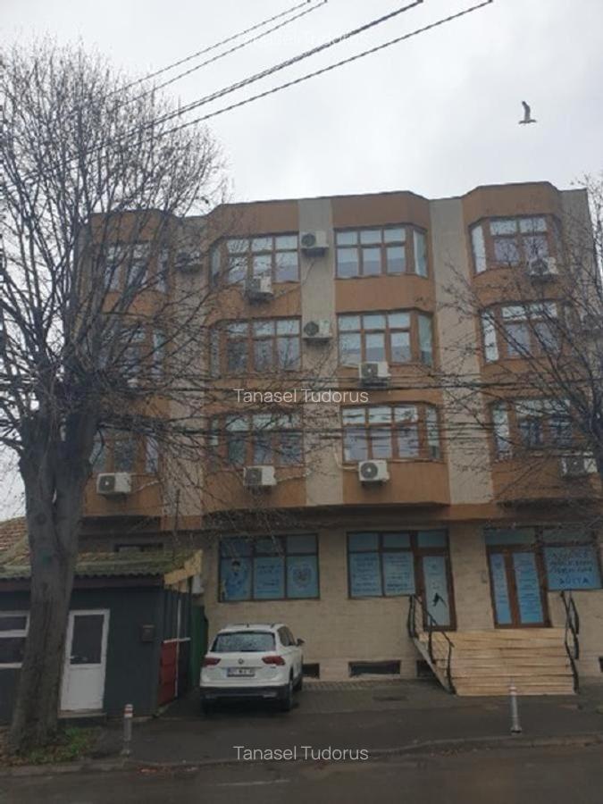 CLĂDIRE BIROURI D-P-3Et zona TROCADERO POPORULUI