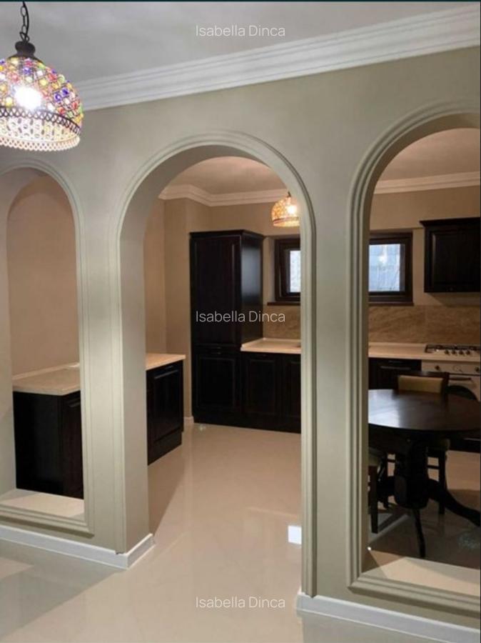 Inchiriez apartament 2 camere, strada Infratirii