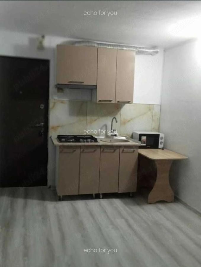Garsonieră zona Podu Roș – DedemanGarsonieră situată la etajul 2 din 4, recent