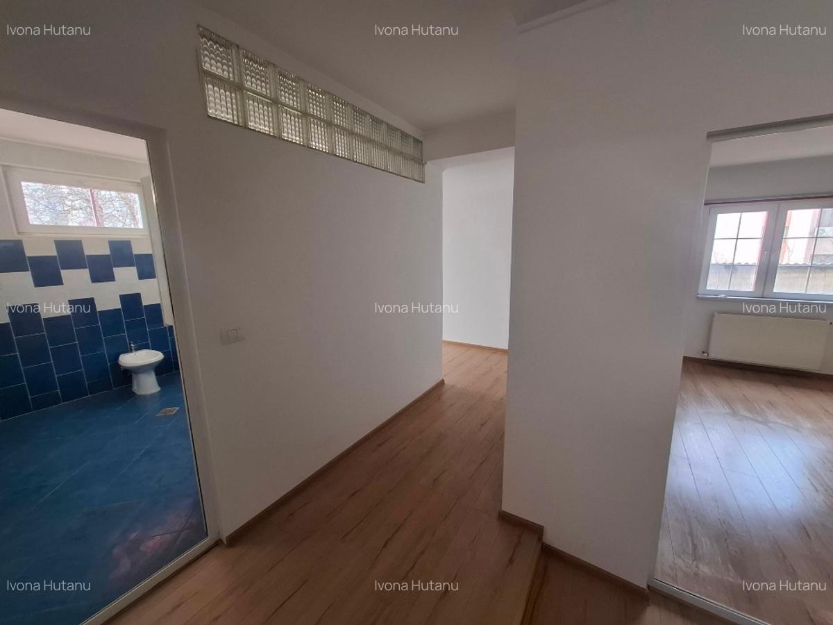 Închiriez spațiu 130 mp, str. Smârdan, Iași. Pretabil birouri, cabinet, salon