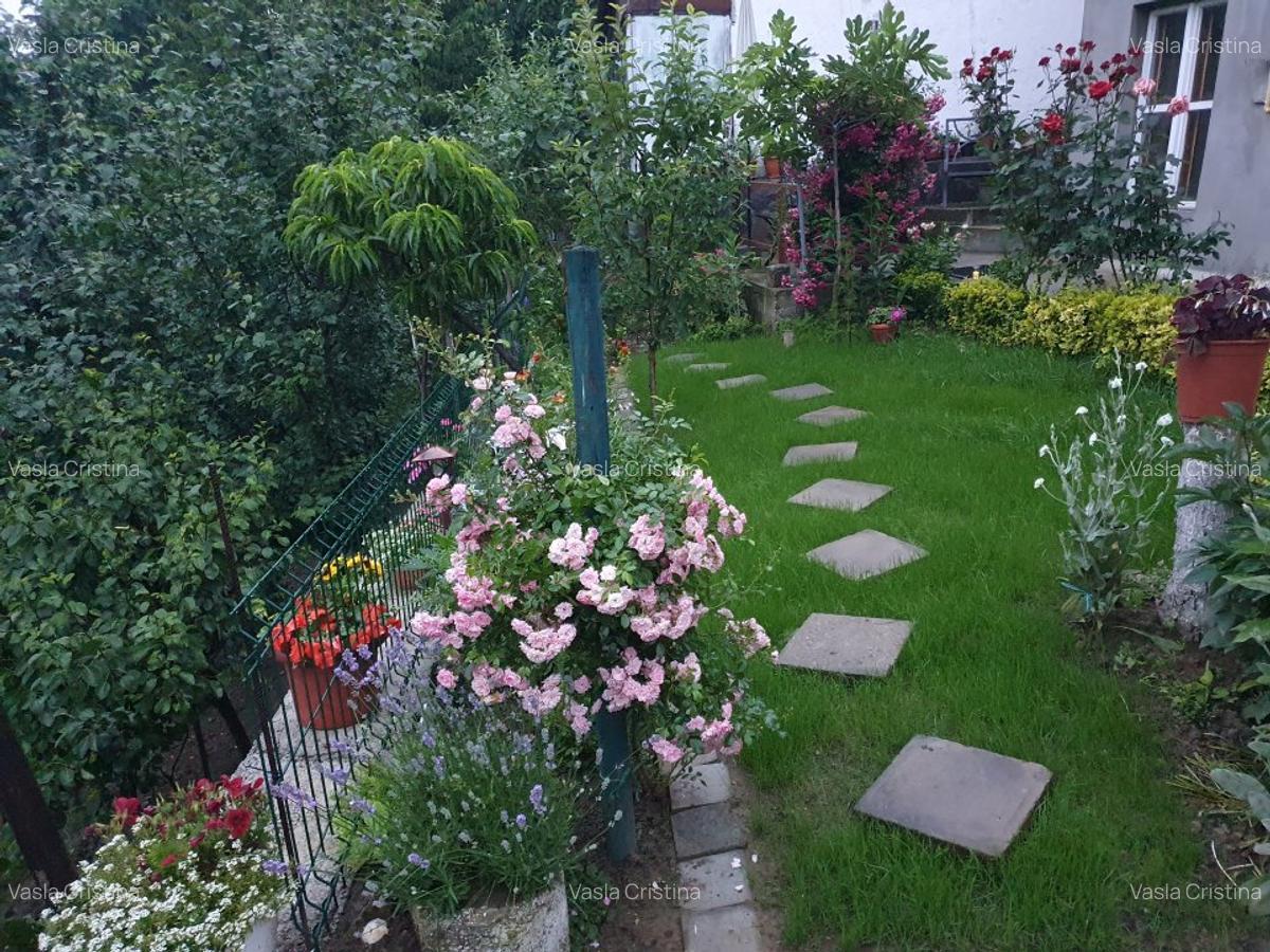 Casa cu gradina #pret negociabil # singur in curte