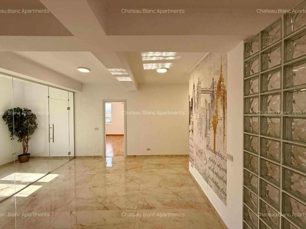Apartament 4 camere- Bloc Neoclasic cu design tematic CHATEAU BLANC, comision 0