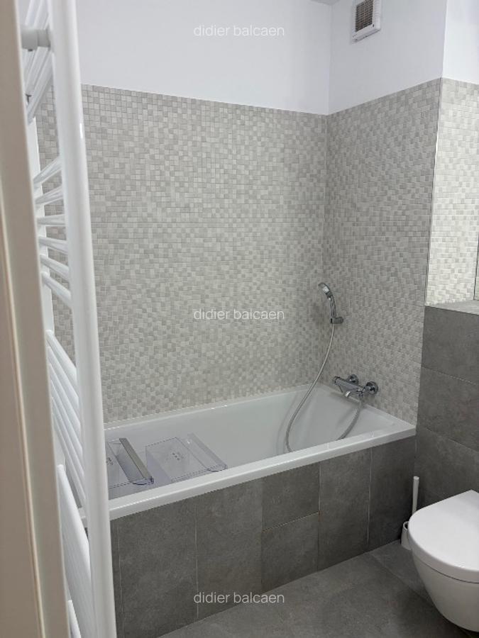 3-room apartment, fully fitted out, from first owner.  Come check it out!