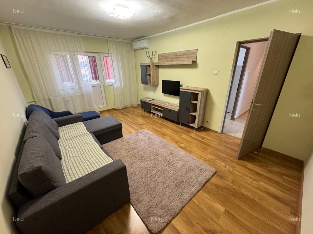 2 camere Teiul Doamnei stradal
