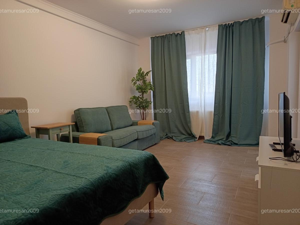 Proprietar închiriez garsonieră confort 1 decomandata