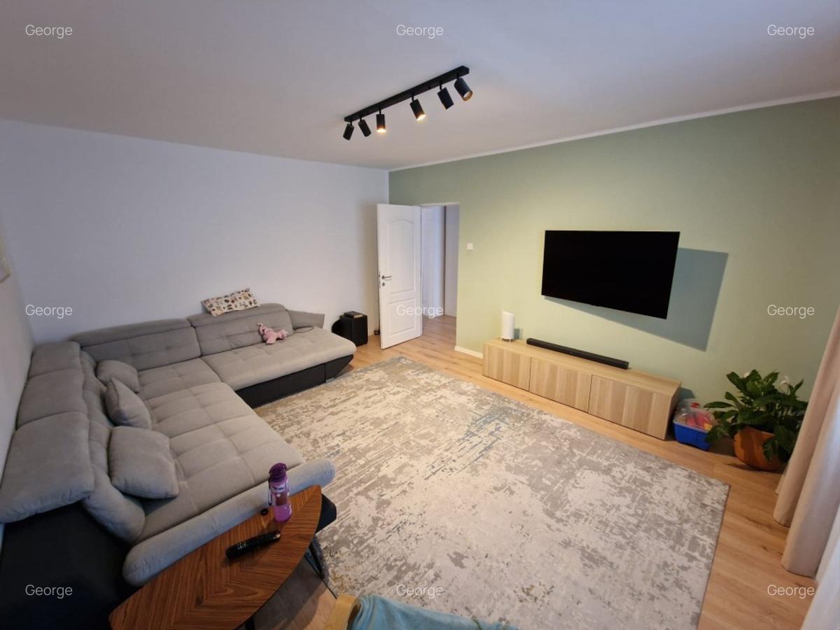 4 camere Renovat total,Centrală,95mp,2 bai,Parcare,Nerva Traian