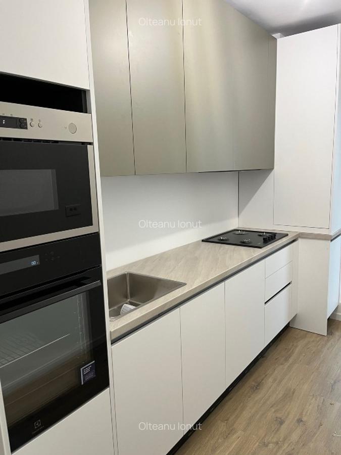 Apartament 2 camere in zona Vitan (fostul Prosper) pretabil si spatiu comercial