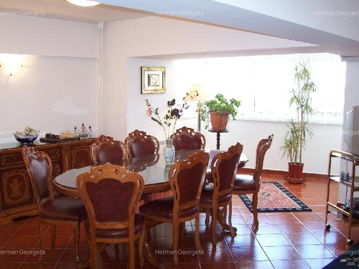 Duplex lux de inchiriat Bdul. Unirii 61, loc parcare, sector 3, Bucuresti - imagine 1