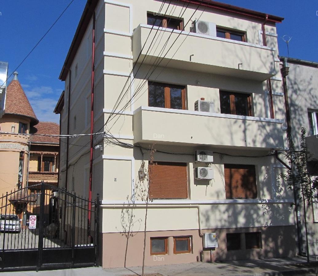 Apartament superb in vila interbelica din centrul Bucurestiului - imagine 1