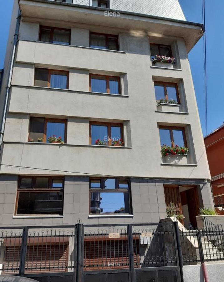 PROPRIETAR, VAND apart. Duplex in Cotroceni(G. Botanica) S. constr 175 mp; garaj