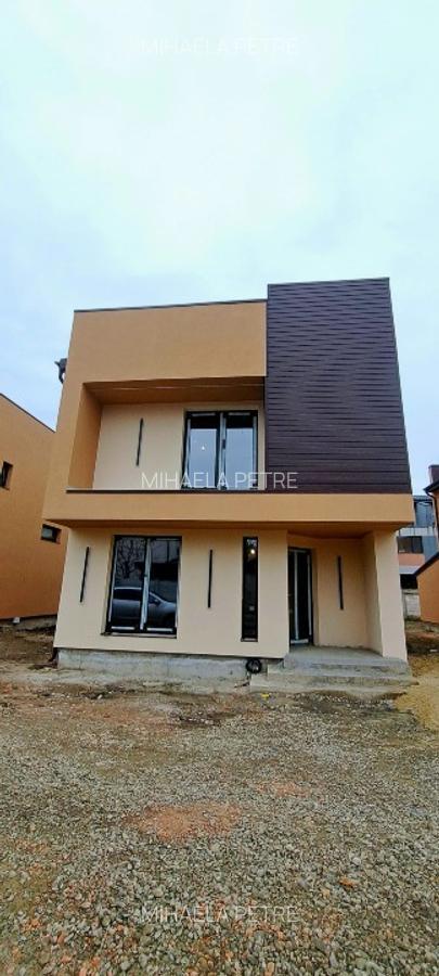 STR.RUBINULUI NR.7D,5CAMERE,265000euro+tva,400MP TEREN