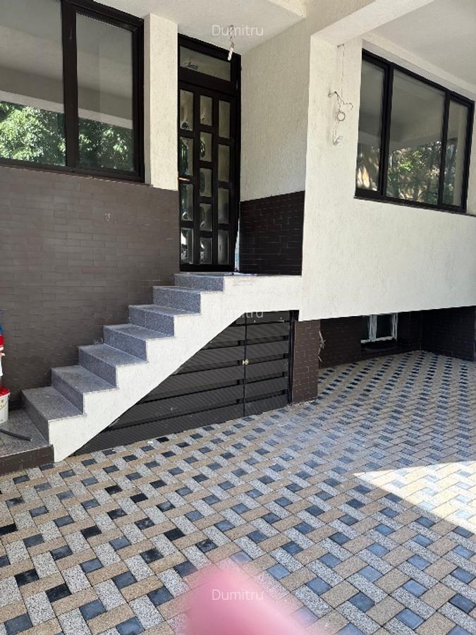 Apartament 3 Camere de 140 mp2+curte proprie, Metrou Crangasi Direct Proprietar - imagine 1