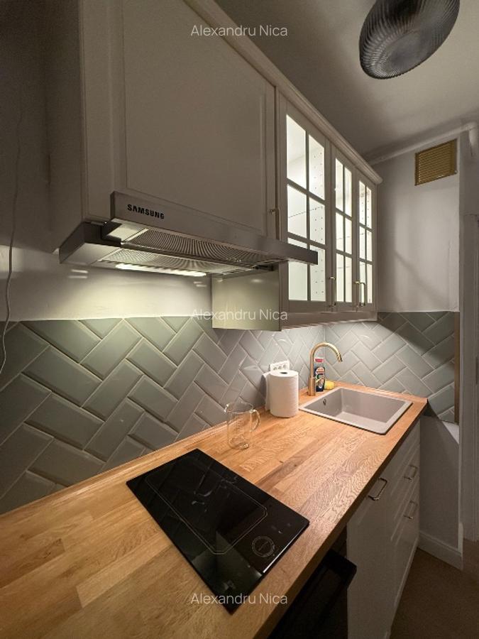 Apartament 3 camere Romancierilor, renovat + centrala proprie + parcare inclusa