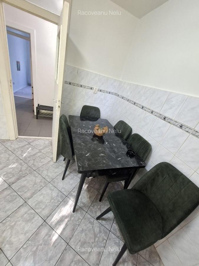 Închiriez apartament 3 camere Calea Șagului - imagine 1