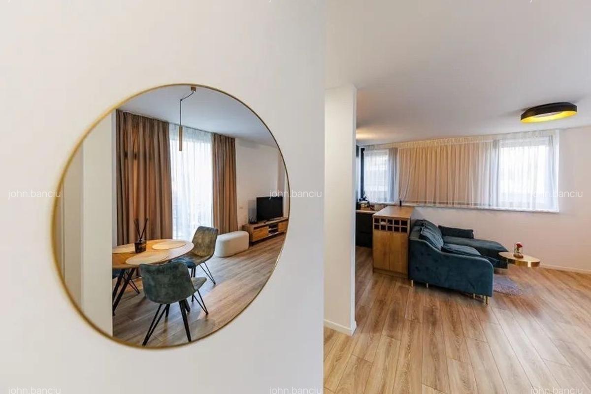 Proprietar inchiriez apart. 2 camere XCity Tower