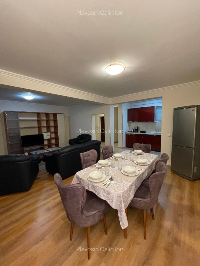 La 300 M de IULIUS TOWN.apartament în vilă. - imagine 1