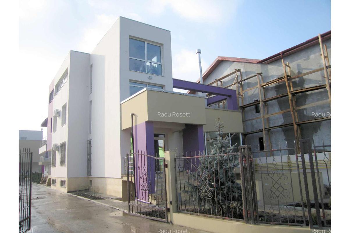 Bloc 4 apartamente - Demisol + Parter + 2 Etaje - 600mp