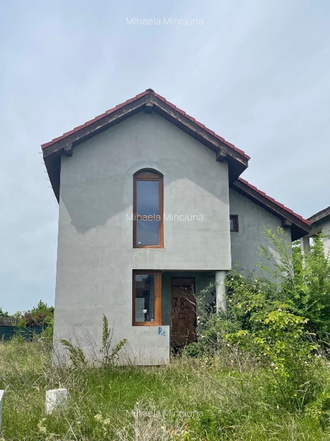 Vilă de vânzare în cartierul Henri Coandă, Pipera – 3 camere, curte 300 mp